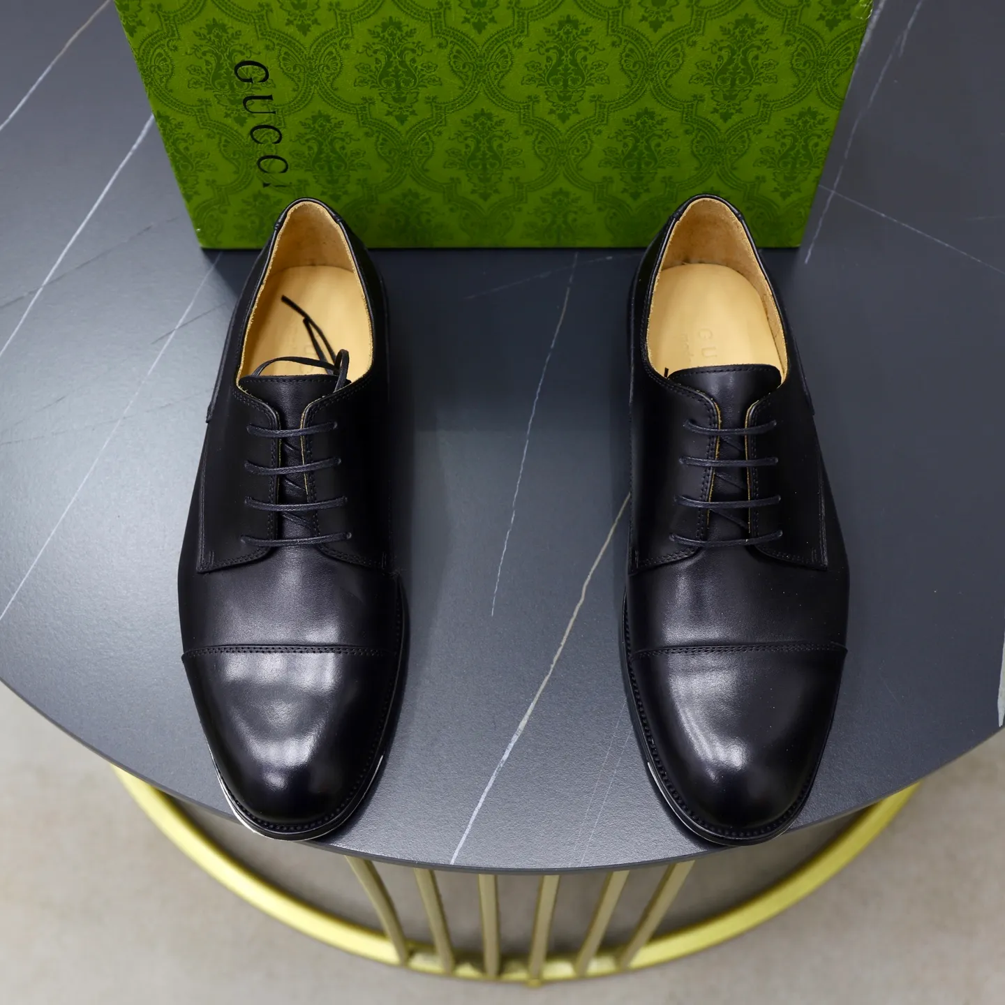 Men's shoes 💰660💰🙅‍♂️🙅‍♂️🙅‍♂️Niuli Brand: Gucci GuCCI Standard code: Men's code 39-44 (45 can be customized) Grade: Same style as the official website Original quality Material: Original cowhide surface Comfortable cowhide lining Original outsole Style category: Men's fashionable casual leather shoes Distinguished big-name luxury elements, top luxury Color: actual picture color